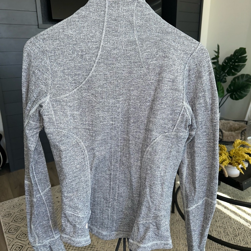 Lululemon Jacket - Picture 2 of 3